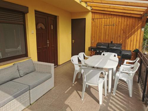 Balkons/terase, Oxigén Apartman Igal (Oxigen Apartman Igal) in Igal