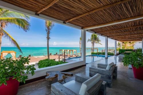 Perfect Beach Location For Families And Weddings in Cancún, Mexico