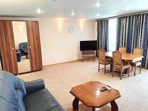 阿克套 Жеруиык Отель 3星级 酒店 套房