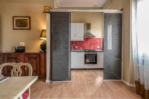 Station Family Apartment by Mamo Florence - image 9