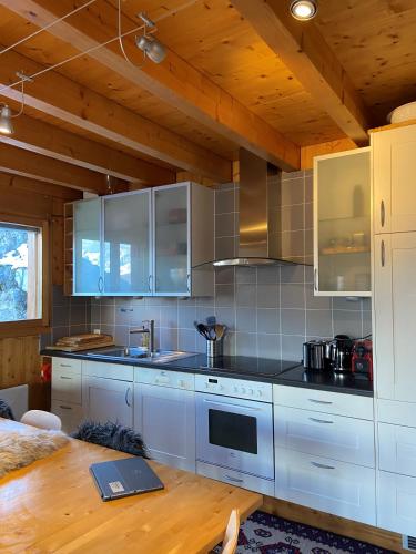 廚房, Chalet , Thyon Les Collons, 4 Vallées (Chalet , Thyon Les Collons, 4 Vallees) in 維克斯