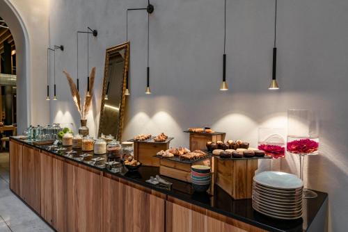 Hotel Unuk - image 2