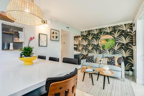 The Palms Coconut Grove 1 bedroom condo includes parking in Miami, USA