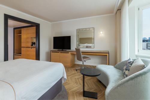 room detail thumbnail 1