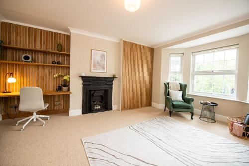Stunning Apartment in the Centre of East Grinstead in Східний Грінстед