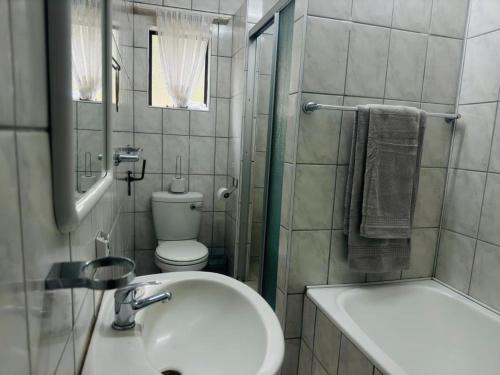 pancuran, Busa House One bedroom Unit in White River AH Ext 1