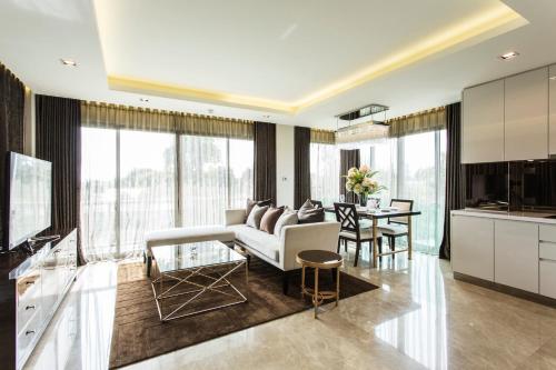 The Chiang Mai Riverside Hotel