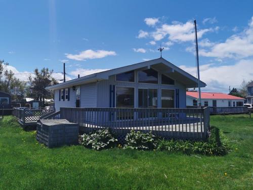 Viesnīcas āriene, Cozy cottage with private beach access in Beaubassin East (NB)