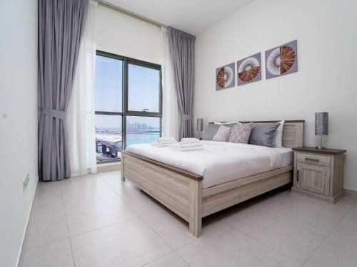Prime location 1BR oasis with patio & pool, The Bay, Дубай (фото 4)