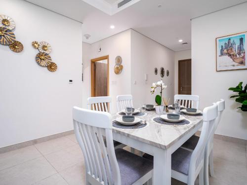 Prime location 1BR oasis with patio & pool, The Bay, Дубай (фото 6)