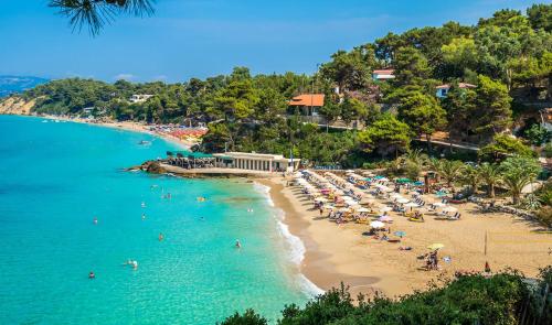 RESIDENTS IONIAN (BED AND BREAKFAST) in 拉昔