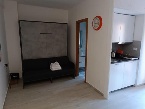 Vatican tiny house by Gialel, Рим