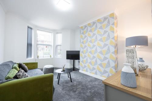 Modern Spacious 6bd Haven 8 Min From City Centre, Manchester