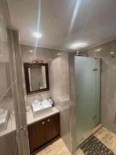 Shower, Apartment Maddie in Teteven