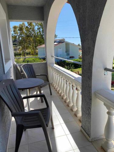 RESIDENTS IONIAN (BED AND BREAKFAST) in 拉昔