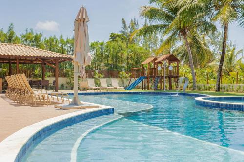 IT84 Maravilhoso Apartamento 4 Suítes, Pé Na Areia - Itacimirim