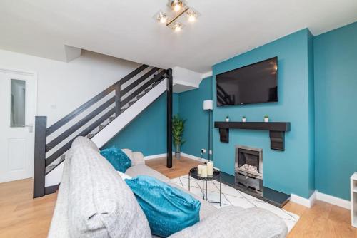 Excellent, comfortable location to visit Belfast in Голівуд