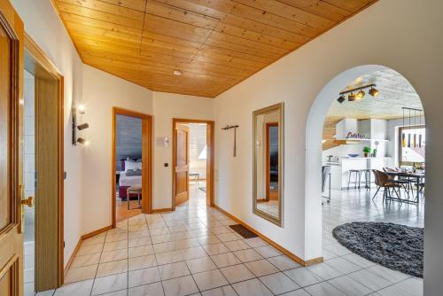 Bejárat, Stylish loft with balcony, quiet and spacious in Unterschleissheim