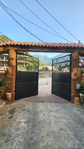 Viesnīcas āriene, Plage a 1km! Appartement familial paisible avec vue sur MER et MONTAGNE, ideal pour des vacances rel in Souk El Tenine