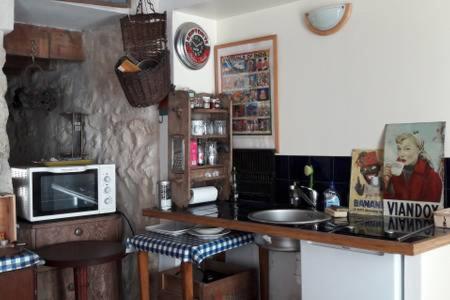 Charmant loft dans maison ancienne in Карьера-сюр-Сен