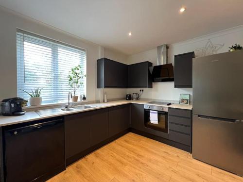 Kitchen, Stylish 2Bed House in the Heart of Wigan in Pemberton