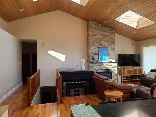 Expansive Dual-Kitchen Retreat in Point Roberts