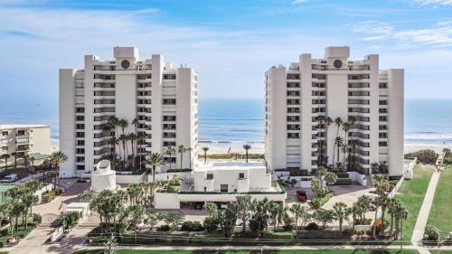 Tradewinds Condos New Smyrna Beach in New Smyrna Beach, USA