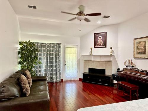 4brs House in Plano weekly-monthly in Plano, USA