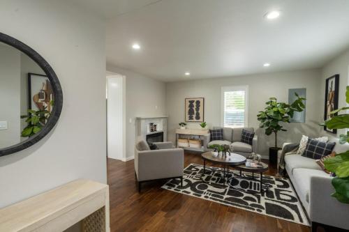 Room with 2 Twin Beds in Tacoma, Tacoma (photo 2)