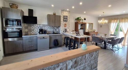 . Agréable maison avec jardin à Joinville