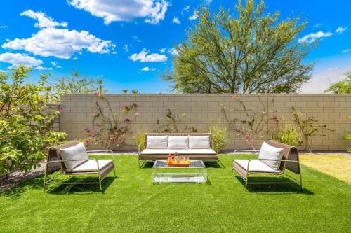 The Miralon Petite Oasis in Palm Springs, USA