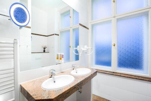 Anna 1908 - image 13