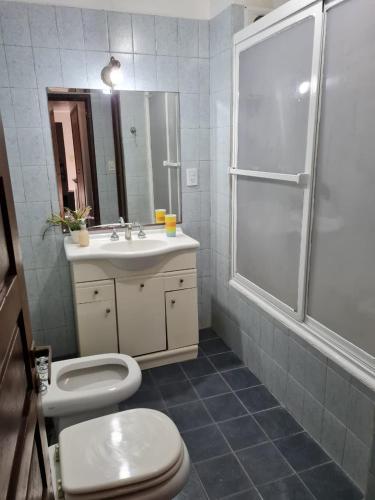 Casa con parque cerca de la costa y patios cerveceros in Cuadricula