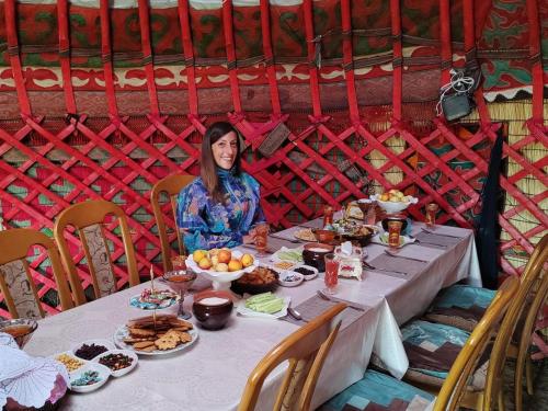 Zalkar Yurt Camp in Tuz