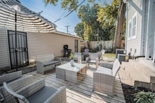 Cozy 1BR Getaway - BBQ - Backyard - Pet - Friendly near Indianapolis Múzeum