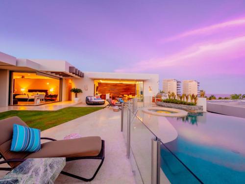Residence Steps To Beach, Plus A Pool House! in San José del Cabo, Mexico