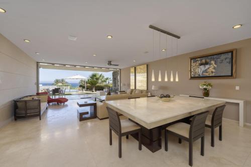 Residence Steps To Beach, Plus A Pool House! in San José del Cabo, Mexico