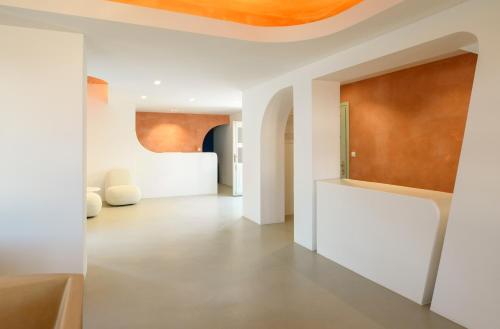Yperia Hotel - image 12