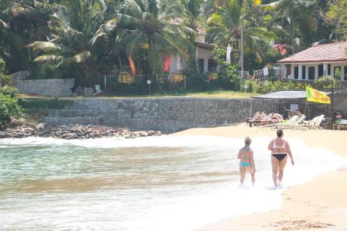 Eco Palace Resort Tangalle - image 2