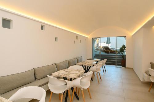 Yperia Hotel - image 8