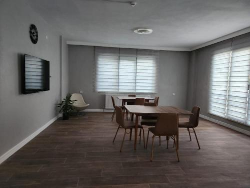 Koplietošanas atpūtas telpa ar TV, Kabaklı Konaklama Turizm Amaçlı Kiralık Konut (Kabaklı Konaklama Turizm Amaclı Kiralık Konut) in Pamukcu