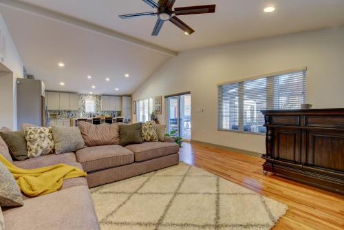 Modern Home with Yard 3 Mi to Uptown Charlotte! in Charlotte, USA