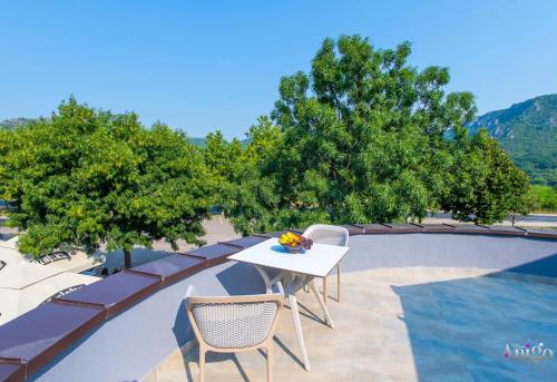 สภาพแวดล้อมโดยรอบ, Apartments Cavaliero in ซิโตมิสลิซี