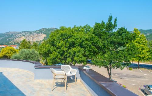 สภาพแวดล้อมโดยรอบ, Apartments Cavaliero in ซิโตมิสลิซี