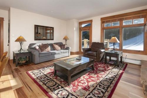 Premier 2 Bedroom Ski In, Ski Out Lone Eagle Condo With The Best Access To Skiing In Keystone in Keystone, USA