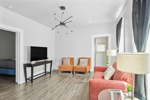 Detroit 3Bd Seasonal Holiday, Near Museums & Parks in Detroit, USA