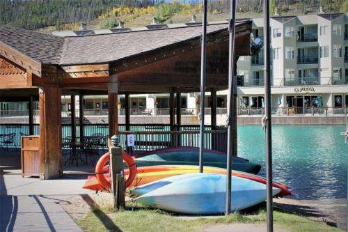 100-4 Lakeside Village - main image