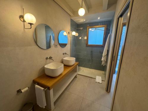 Tuvo Houses - image 2