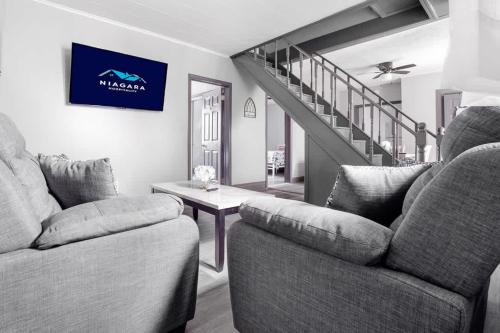 Comfortable 5BR 2BA near the falls in Niagara Falls, USA