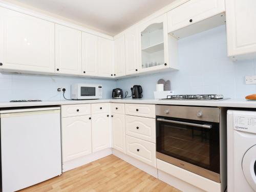 Konyha, Redland Park By N And N Stays Ltd, Perfect for Contractors & Workers, Close to local amenities and w in Twerton